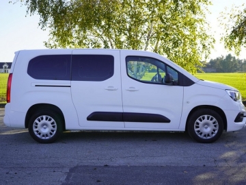 Zdjęcie: Opel Combo 1.2 110 KM. DŁUGI 2021 r polski salon nawigacja tempomat