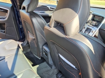 Zdjęcie: Sprzedam samochód osobowy volvoxc60