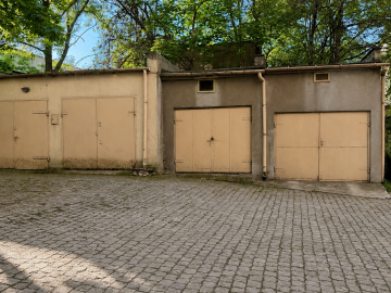 Zdjęcie: Sprzedam garaż murowany | prąd, woda | użytkowanie wieczyste