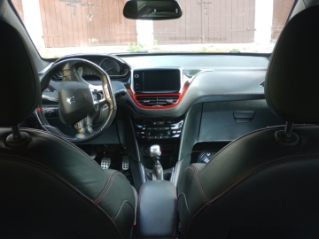 Zdjęcie: Peugeot 208 GTI 200 KM 2014 r.